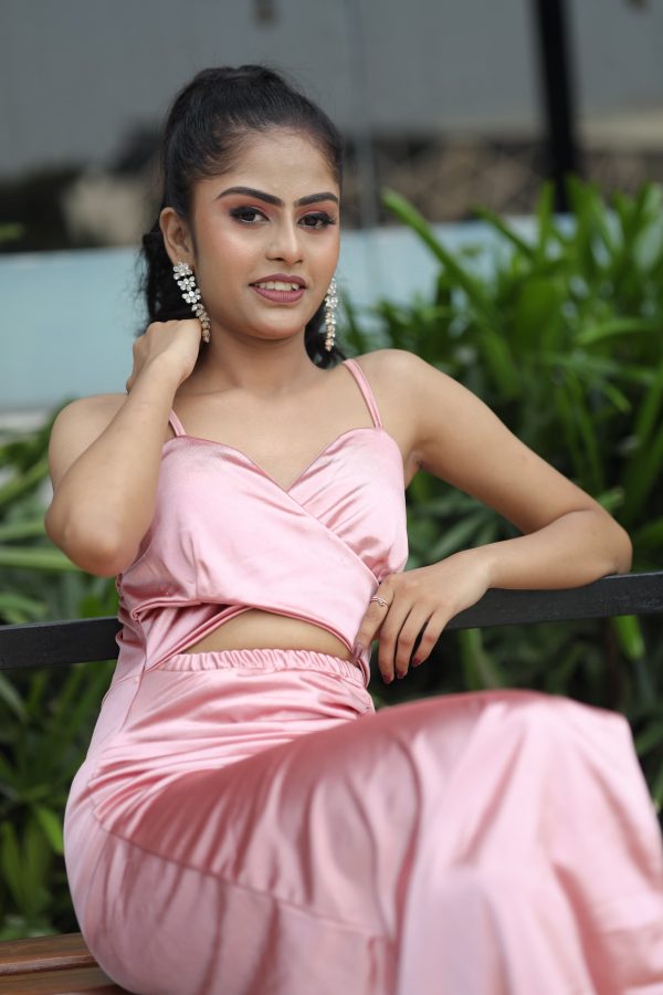 Western Style Pink Dress - Image 2